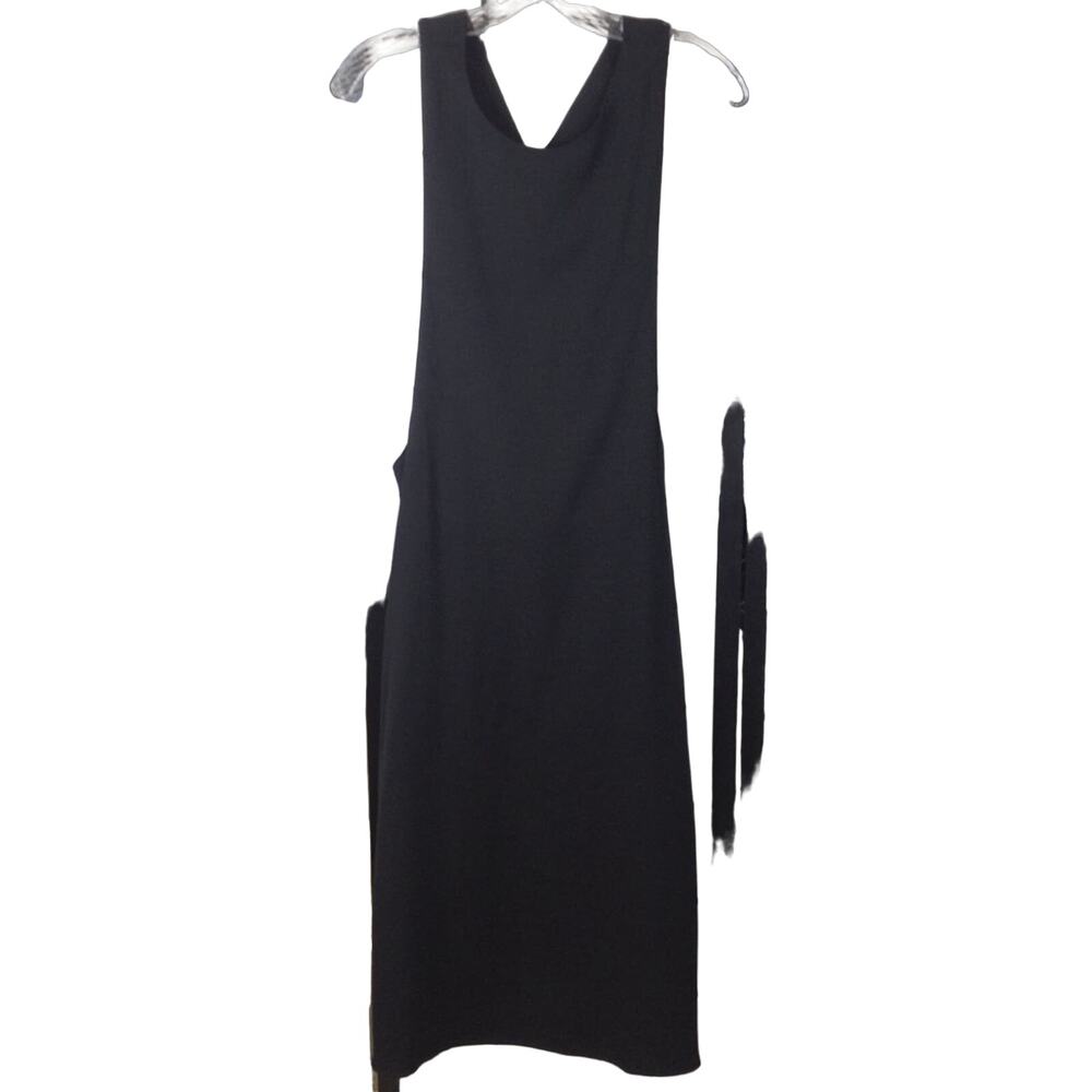 Forever 21 Contemporary Sleeveless Black V Neck Dress Size M